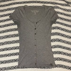 Hollister basic grey top! π€©